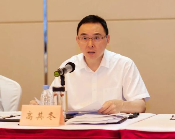 行长高其冬作半年度经营工作报告 行长高其冬作半年度经营工作报告